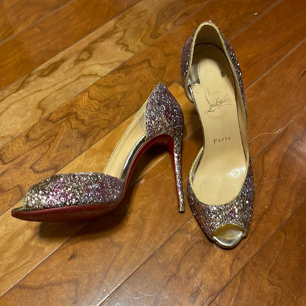 *SOLD* Cinderella shoes 37